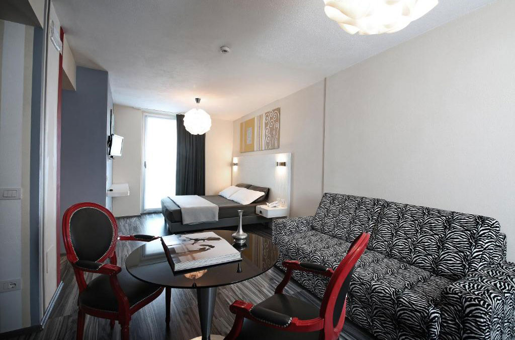 Hotel Atelier Gardone Riviera & Beach foto 2