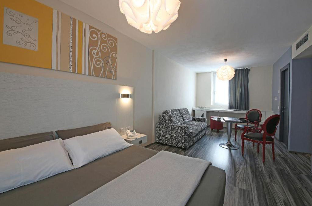 Hotel Atelier Gardone Riviera & Beach foto 6