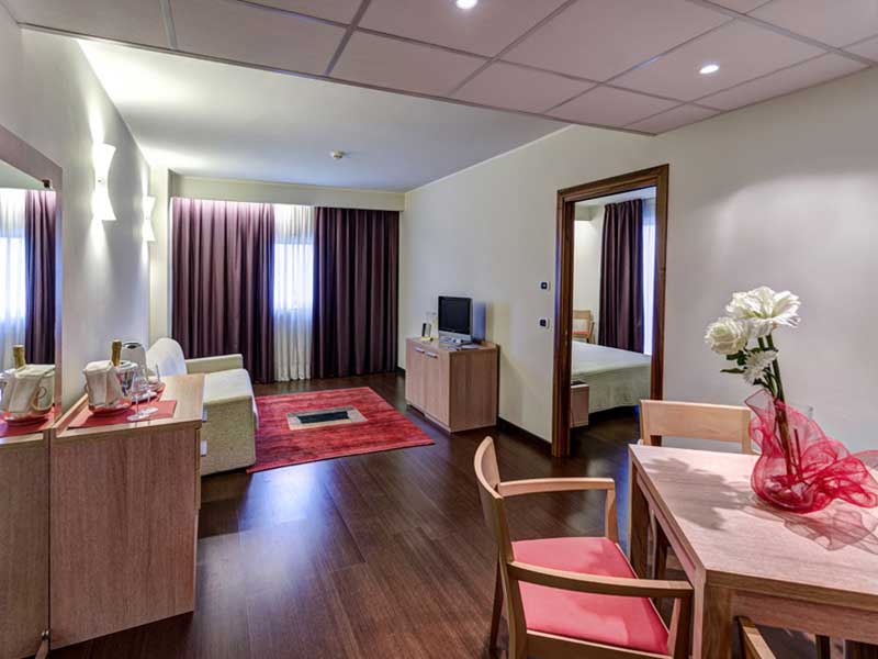 Hotel Capital - foto 1
