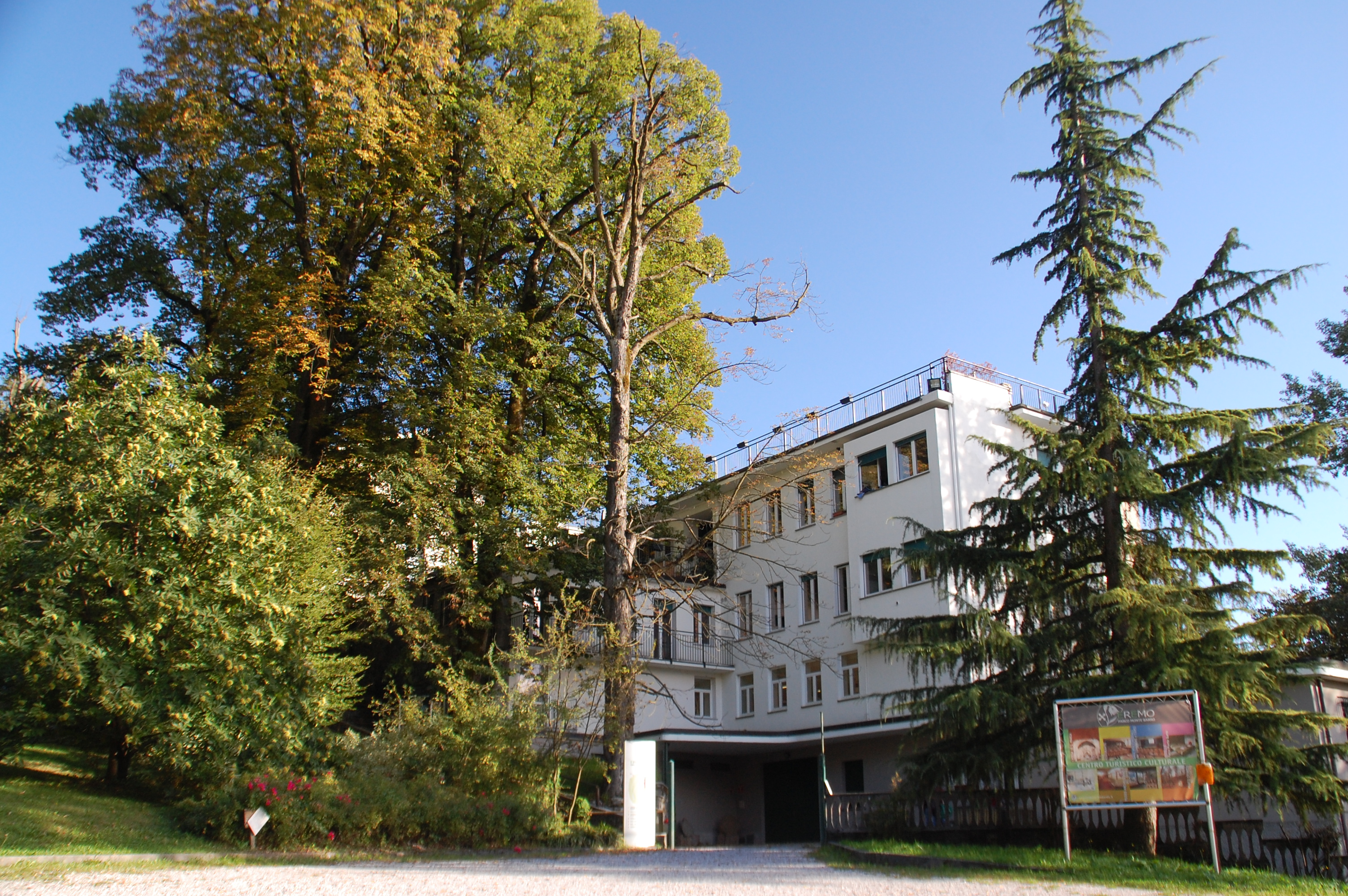 Eco-Ostello Parco Monte Barro foto 3