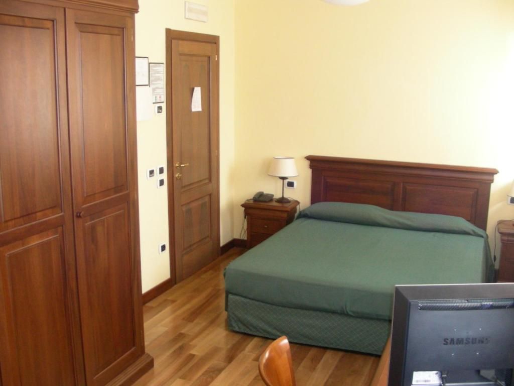 Albergo Villa del Poeta - Ristorante Il Canzoniere foto 5