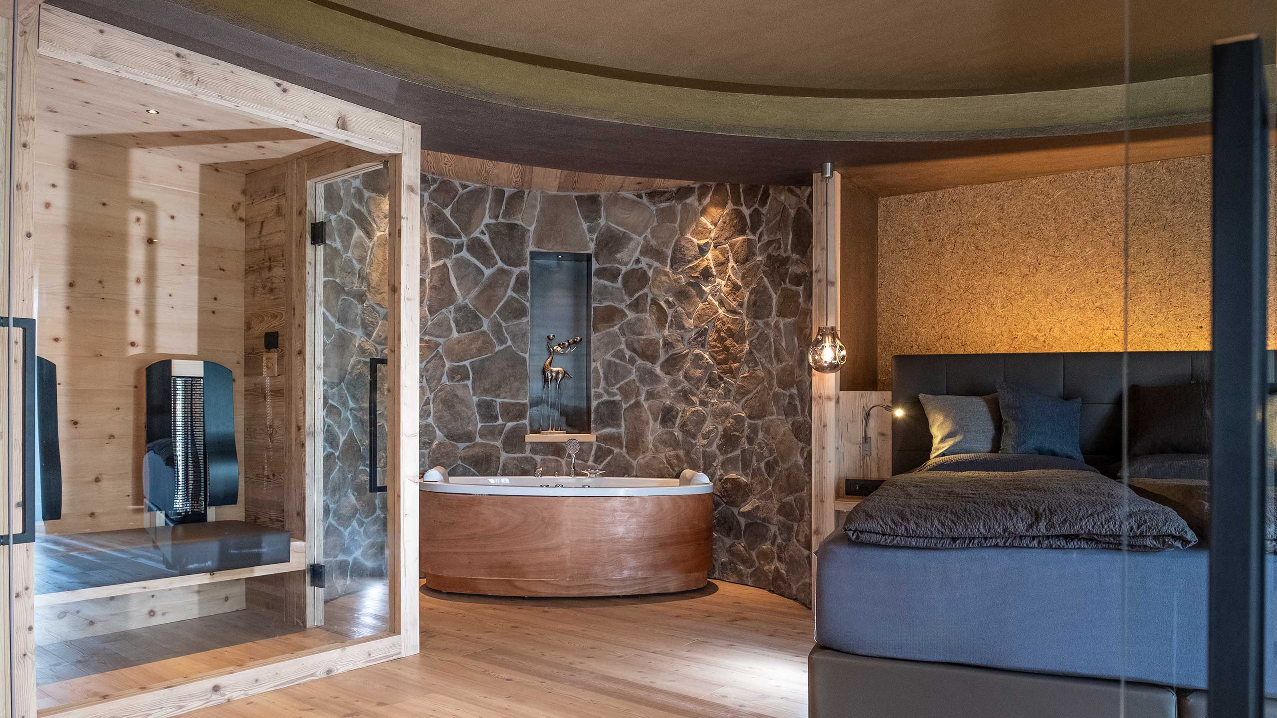 La Roccia Wellness Hotel Cavalese Trentino foto 1