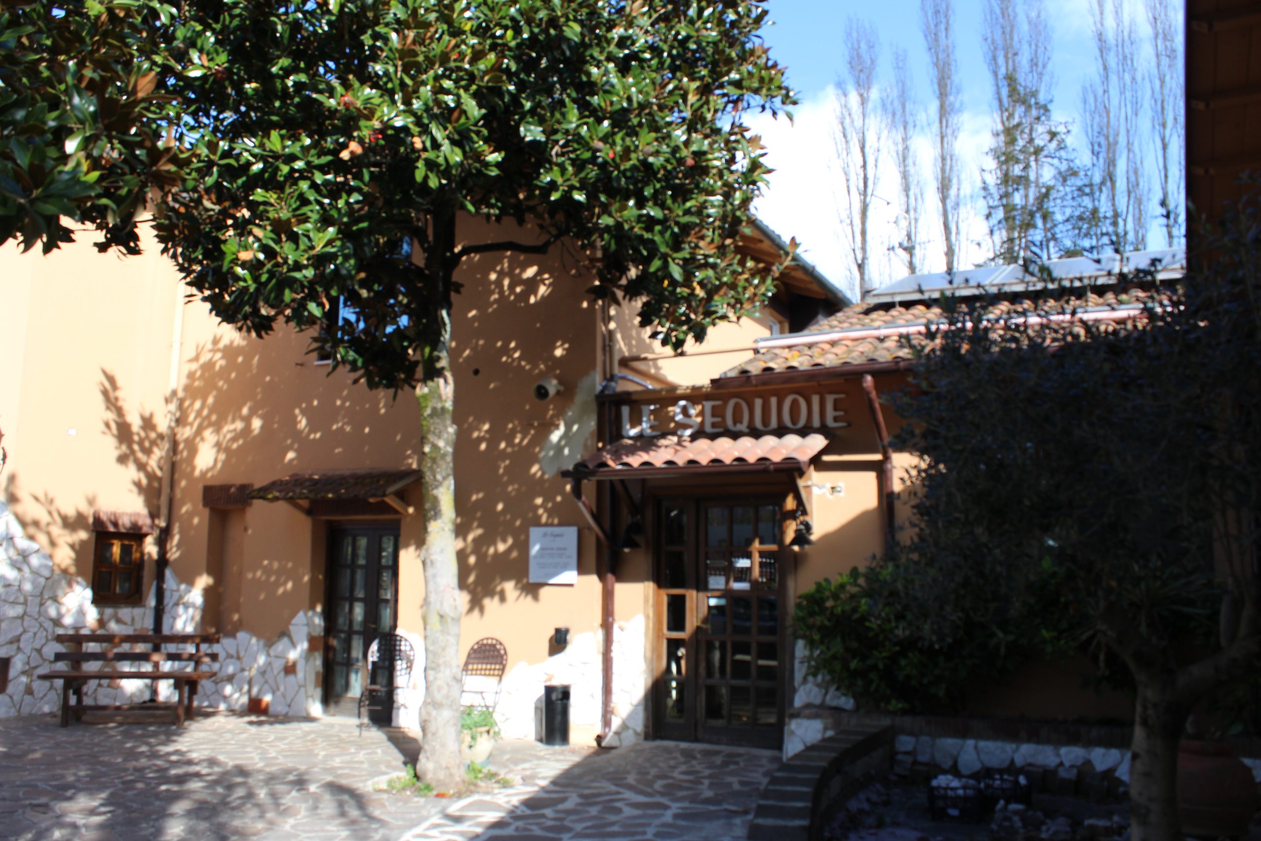 Hotel Ristorante e centro sportivo Le Sequoie - foto 1
