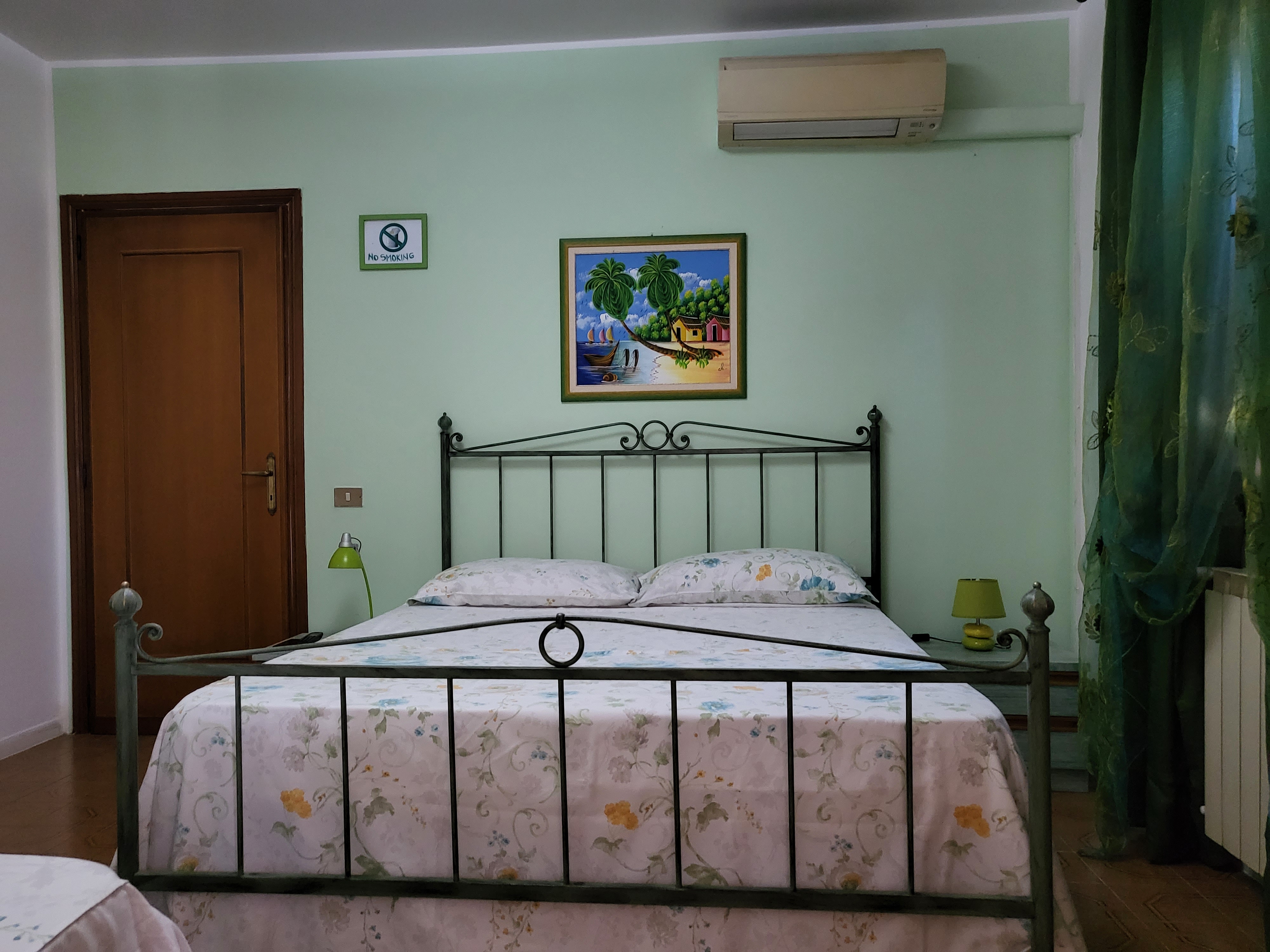 Bed and Breakfast La finestra sul cortile foto 5