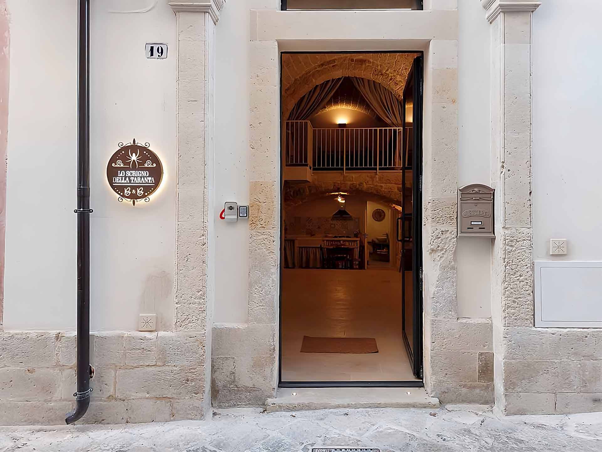 LO SCRIGNO DELLA TARANTA - foto 1