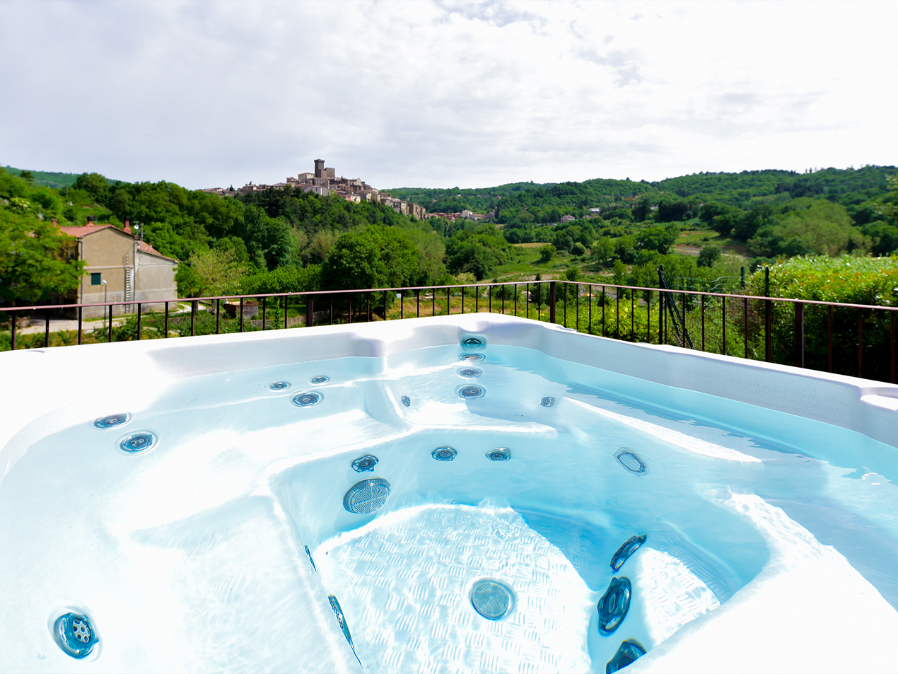 Agriturismo Castello delle Fornaci - Appartamenti e Vasca Idromassaggio foto 5
