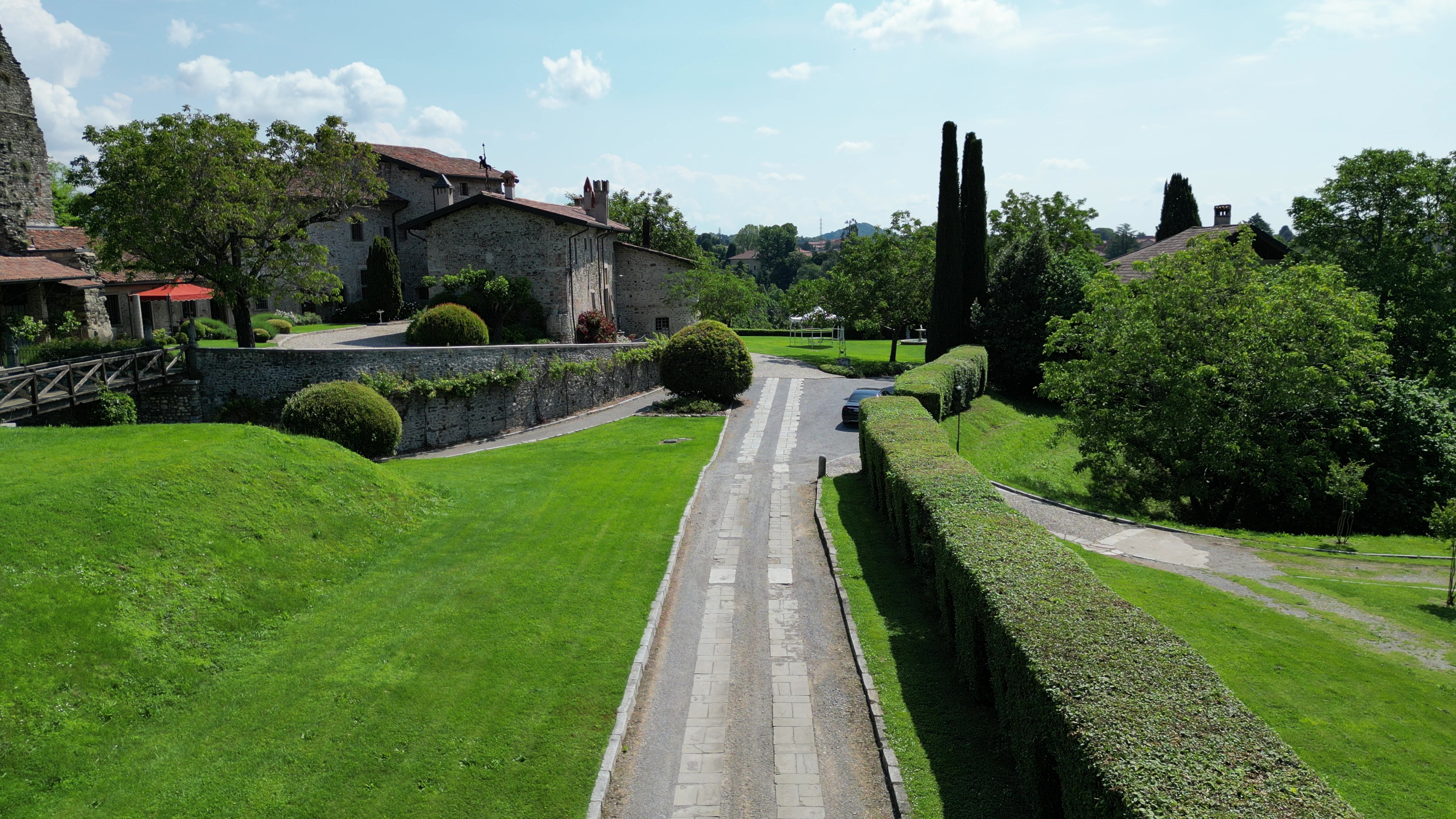 Castello di Cernusco Lombardone - foto 3