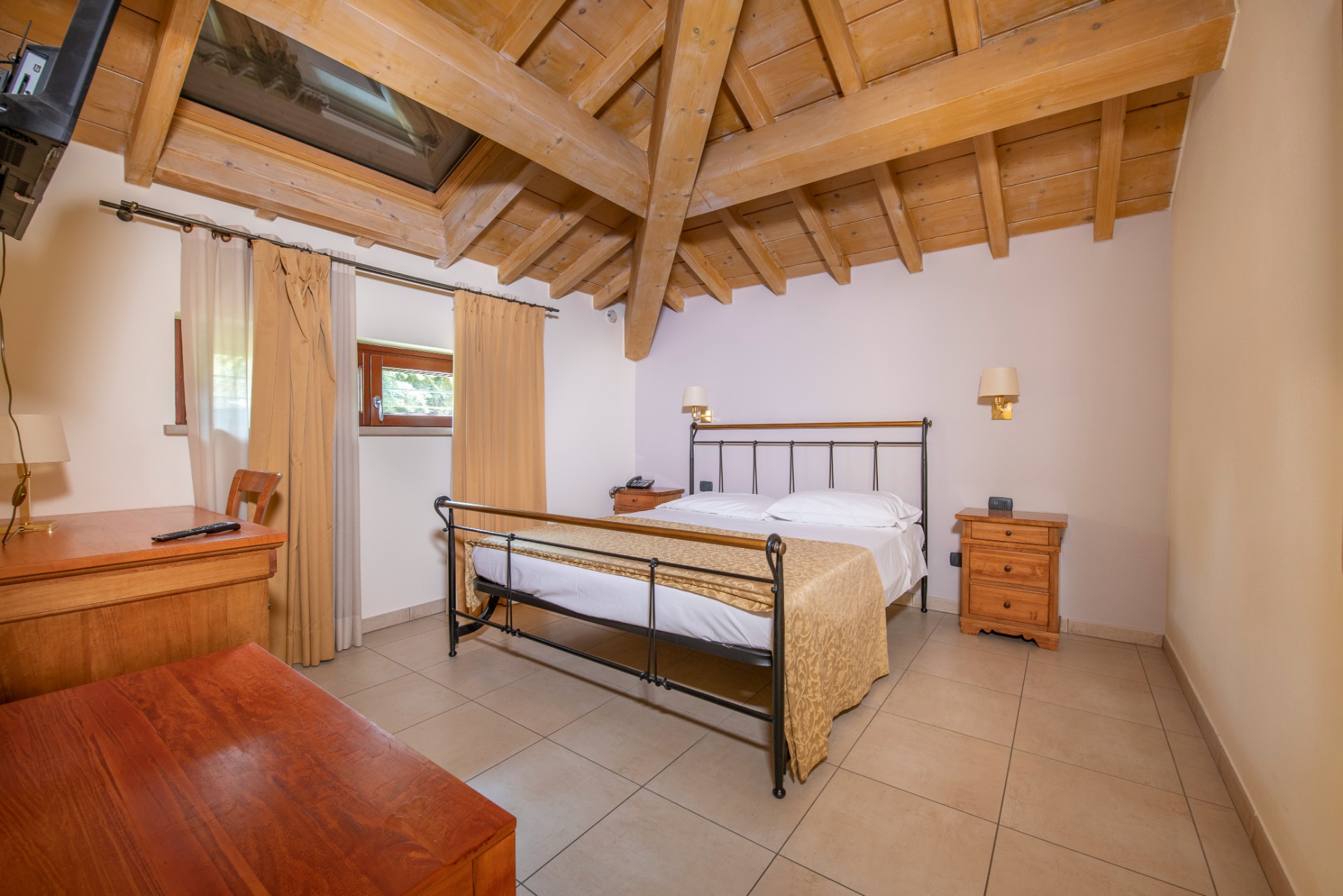 Hotel Brusco - foto 1