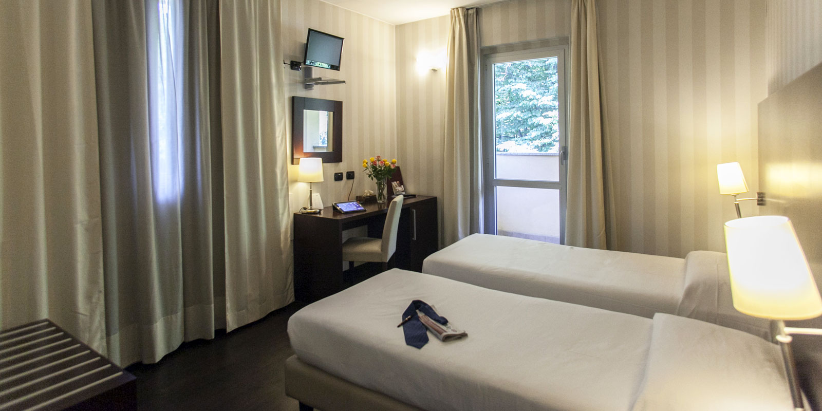 Hotel 2C - foto 1