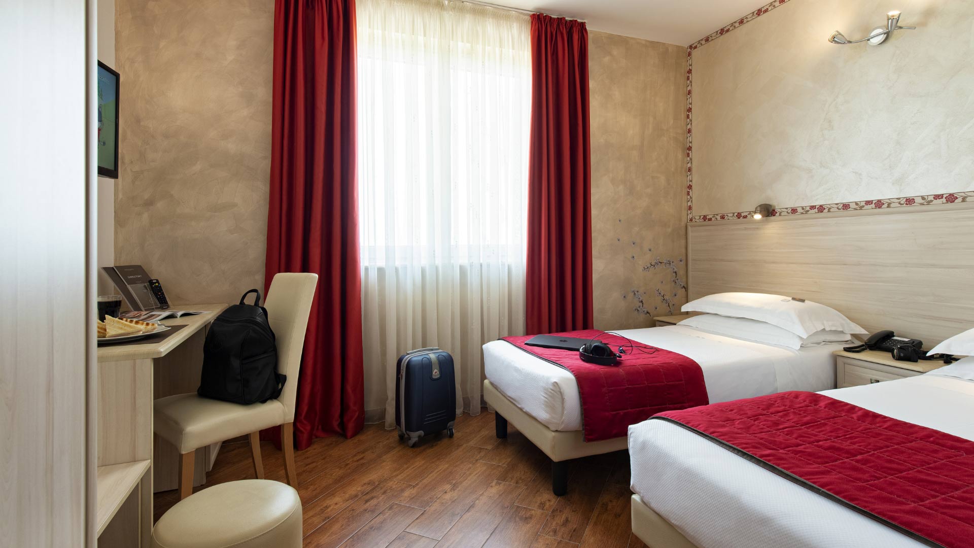 SIMON HOTEL POMEZIA - foto 1