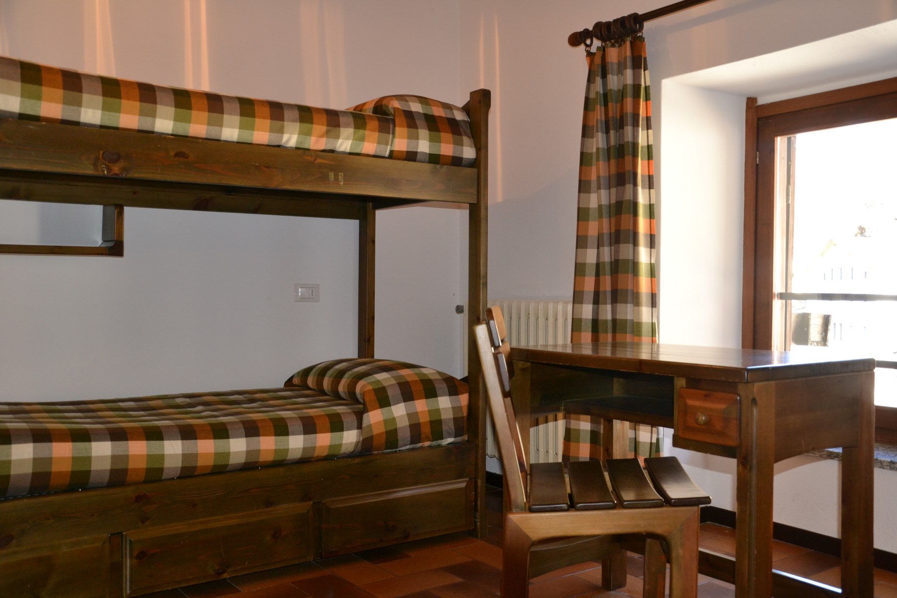Albergo Ristorante VALLUNGA - NEGOZIO ALIMENTARI E PRODOTTI TIPICI - foto 2