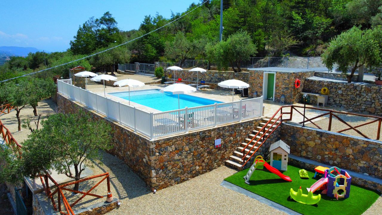 Agriturismo Monte Acuto - natura, mare & relax in piscina foto 4