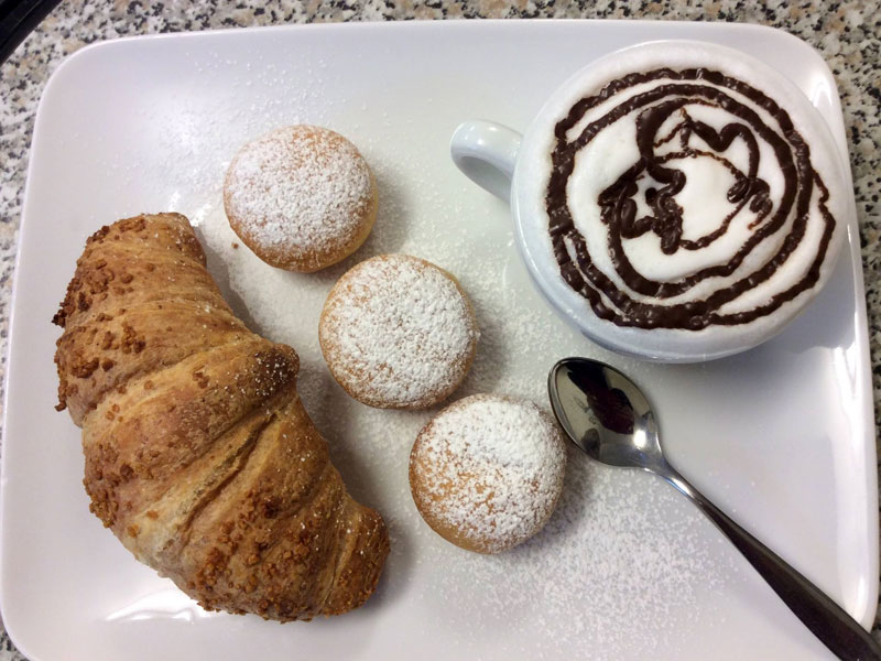 Caffè "Michelina" nel CENTRO STORICO di Castiglione d'Intelvi - Bar vicino al LAGO di COMO e di Lugano - foto 2