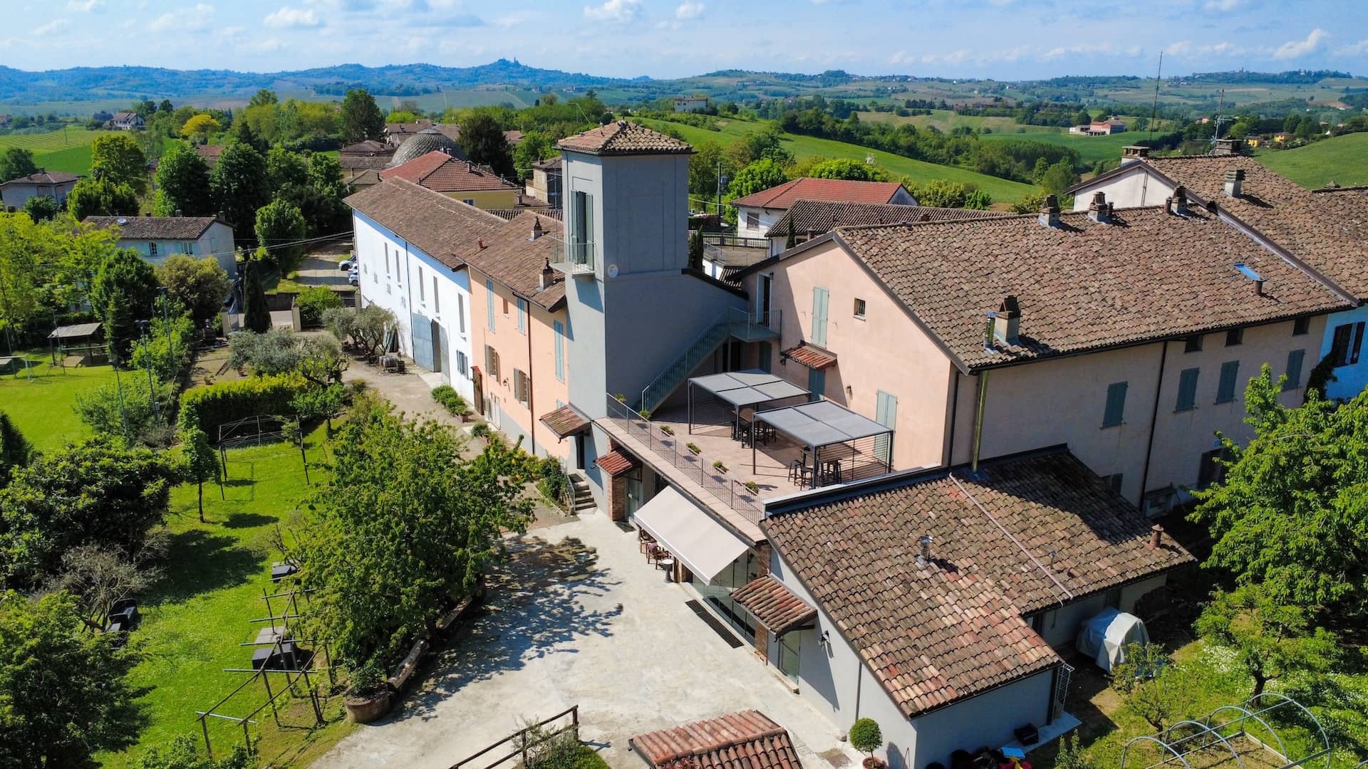 Azienda Agricola Paolo Zanello, Agriturismo Le Tre Rose - foto 1