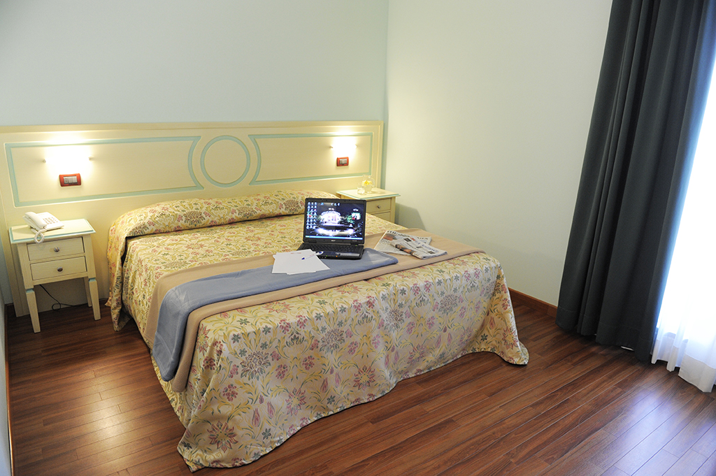 Hotel Plazza Porcari - foto 2
