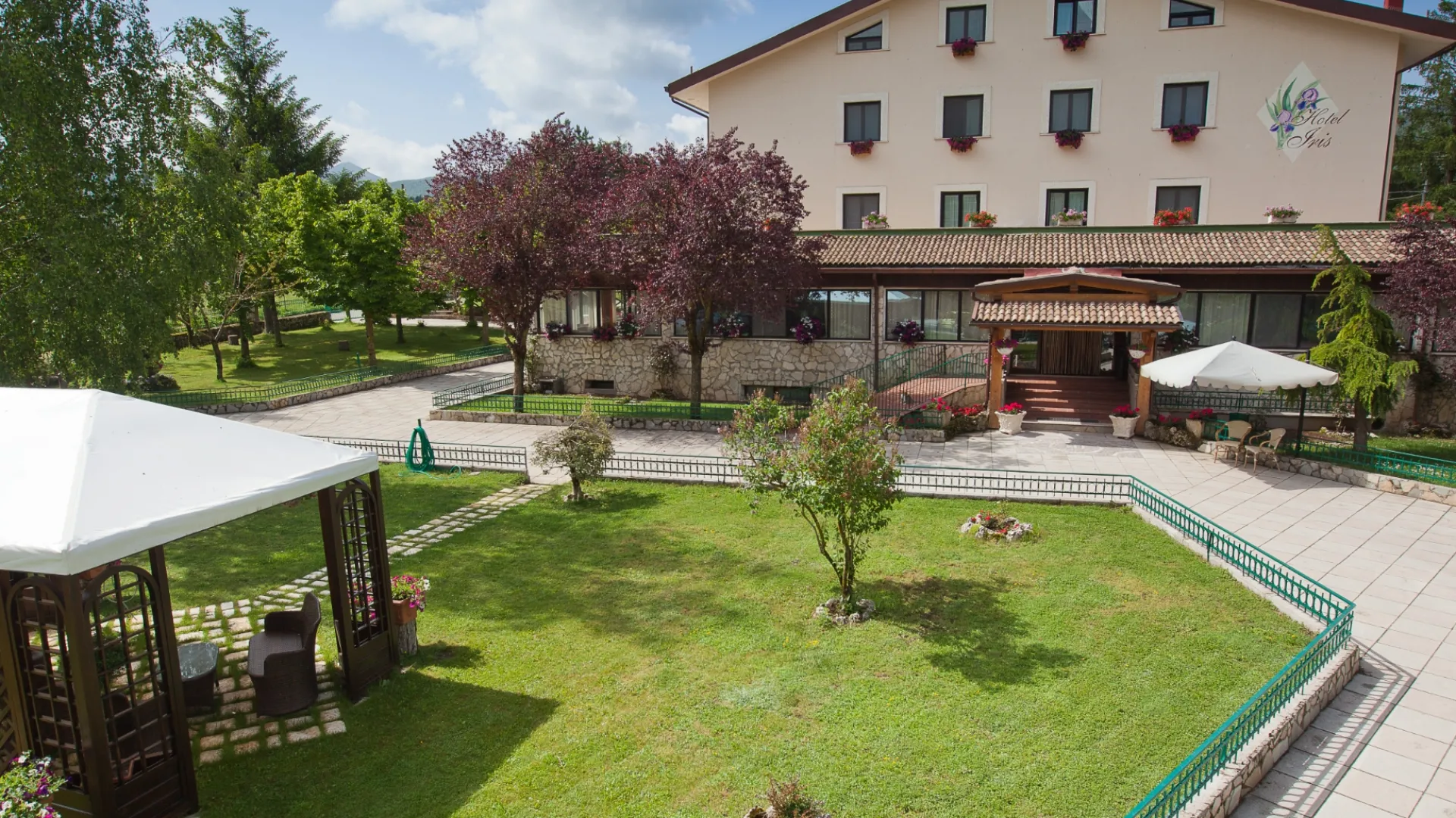 Hotel Iris - foto 1