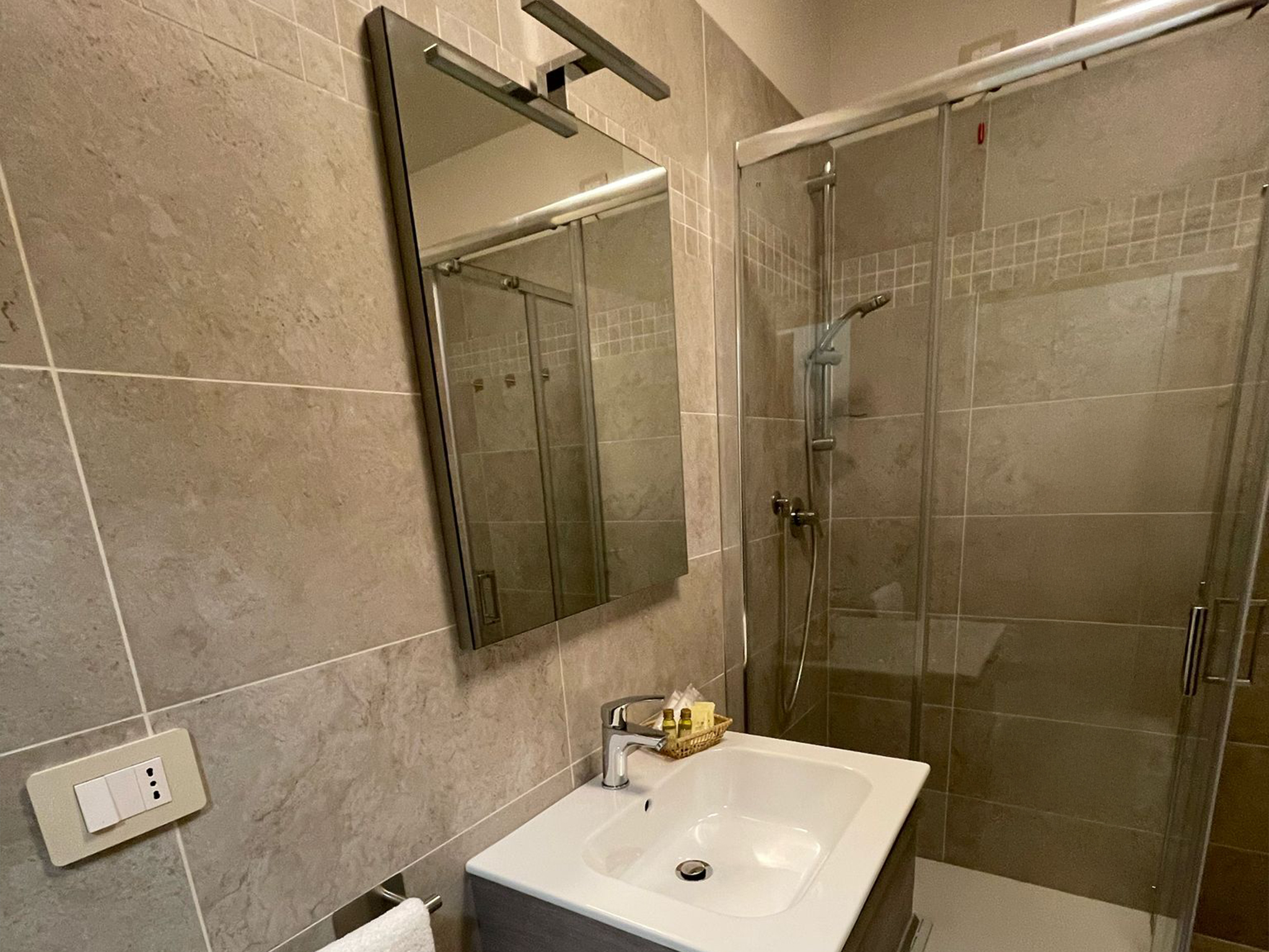 Hotel Clementi - foto 2