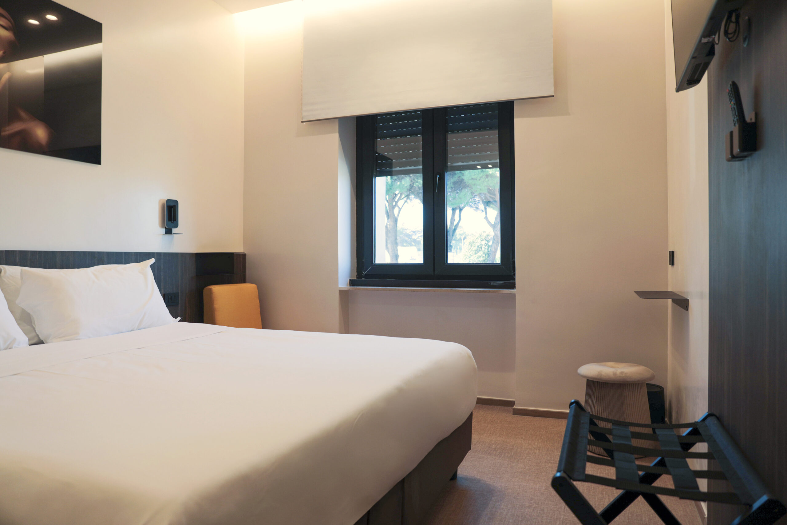 Revolution Hotel - foto 2